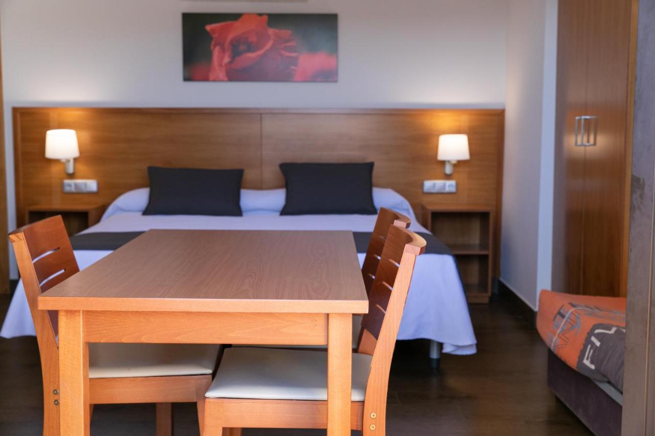 Aparthotel Cal Marcal Puig-reig Exterior photo